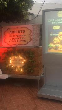 abierto para domicilios y para llevar wowpyme